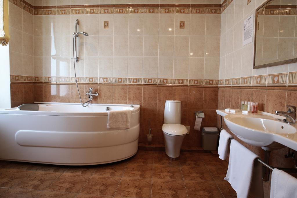 Siauliu Krasto Medziotoju Uzeiga Hotel Siauliai  Bilik gambar