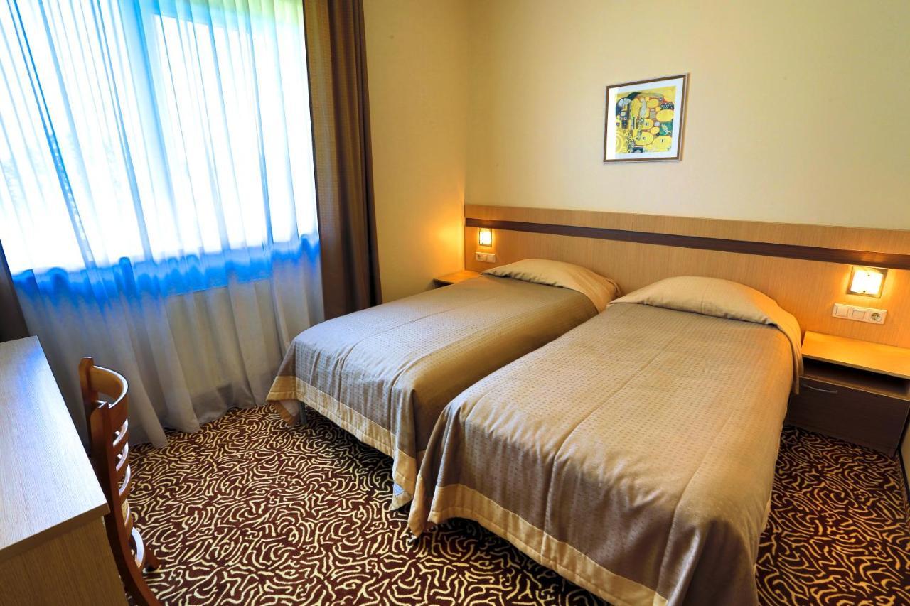Siauliu Krasto Medziotoju Uzeiga Hotel Siauliai  Luaran gambar